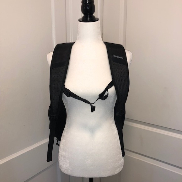 Basecamp Microsoft Backpack NWT - Picture 4 of 12